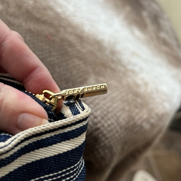 TORY BURCH HUGE tote or beach bag - Picture 6 of 12